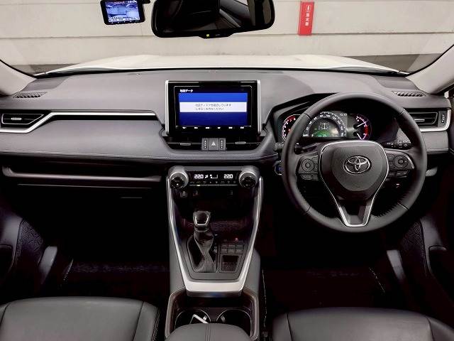 トヨタ&nbsp;RAV4の画像3