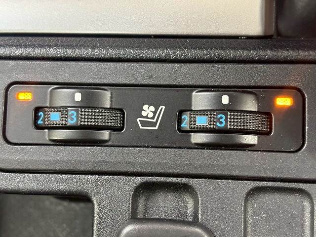 トヨタ ランドクルーザープラドの画像7