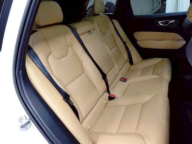 ボルボ XC60の画像9