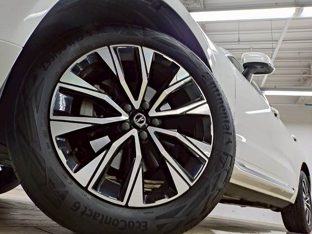 ボルボ XC60の画像12