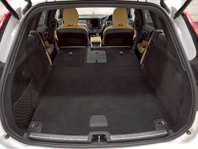 ボルボ XC60の画像20