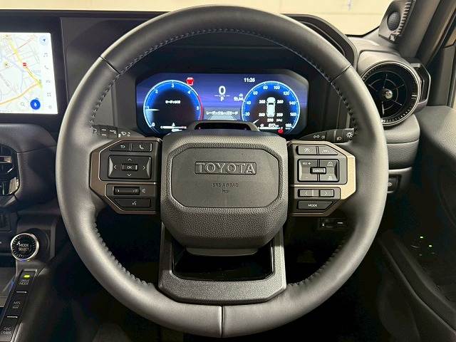 トヨタ ランドクルーザー250 ◇ZX (ディーゼル) 7人乗り ｜SUV