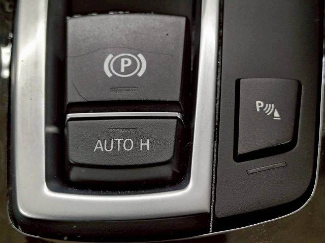 BMW 5Series Sedanの画像7