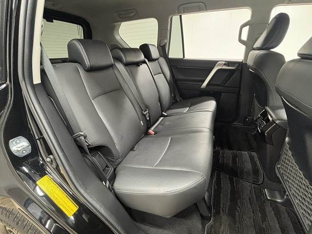 ランドクルーザープラド◆TX“Lパッケージ・Black Edition”5人乗り 内装他