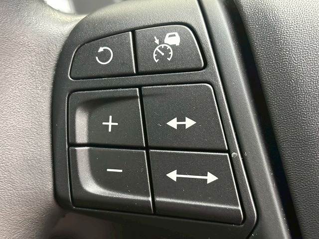 18'V40◆T2 Kinetic RHD 内装他