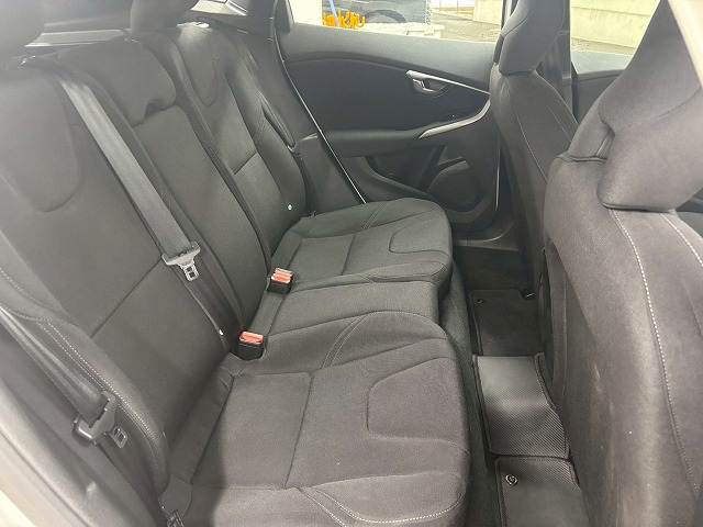 ボルボ 18'V40の画像8