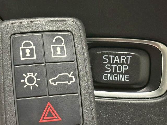 ボルボ 18'V40の画像15