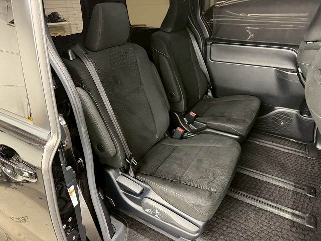 トヨタ ヴォクシーの画像10