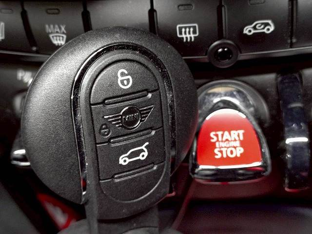 BMW&nbsp;MINI CONVERTIBLEの画像15