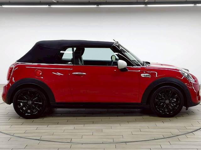 BMW&nbsp;MINI CONVERTIBLEの画像17