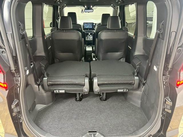 トヨタ ノアハイブリッドの画像20