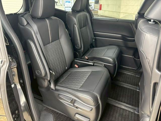 トヨタ&nbsp;ノアの画像9