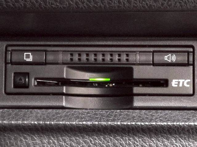 トヨタ&nbsp;ヴォクシーハイブリッドの画像13