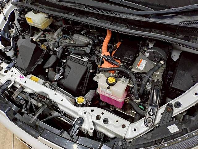 トヨタ&nbsp;ヴォクシーハイブリッドの画像15