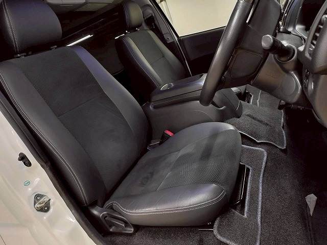 トヨタ&nbsp;ハイエースバンロングボディの画像9