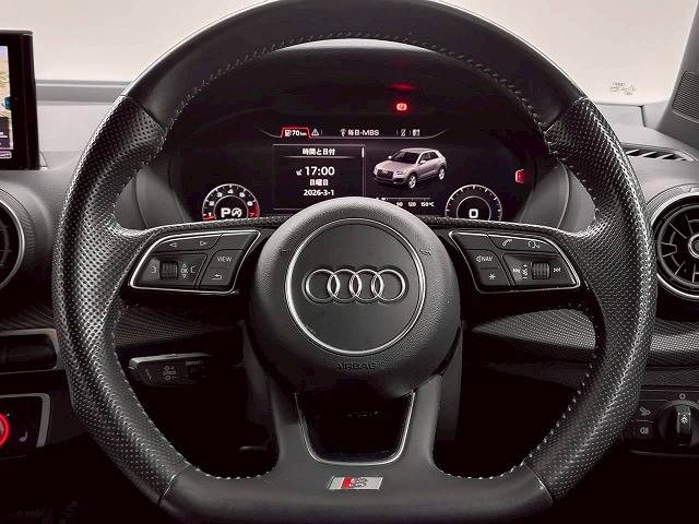 アウディ Q2の画像14