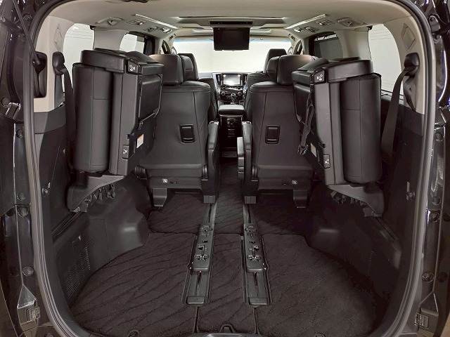 トヨタ アルファードの画像20