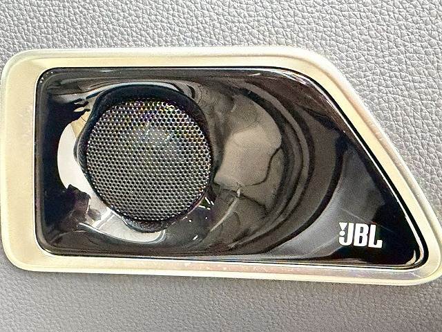 トヨタ ランドクルーザー300系の画像6