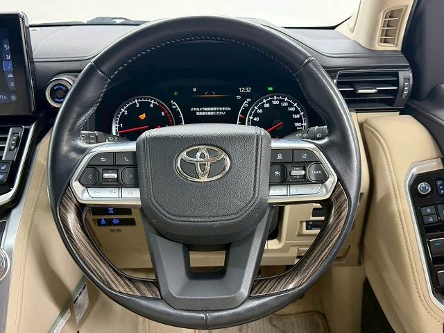 トヨタ ランドクルーザー300系の画像14