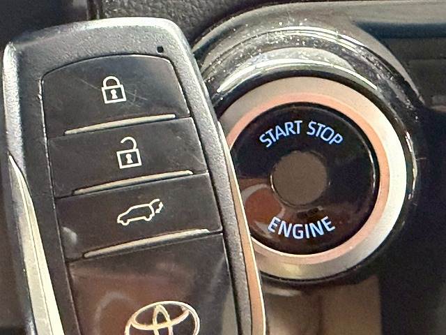 トヨタ ランドクルーザー300系の画像16