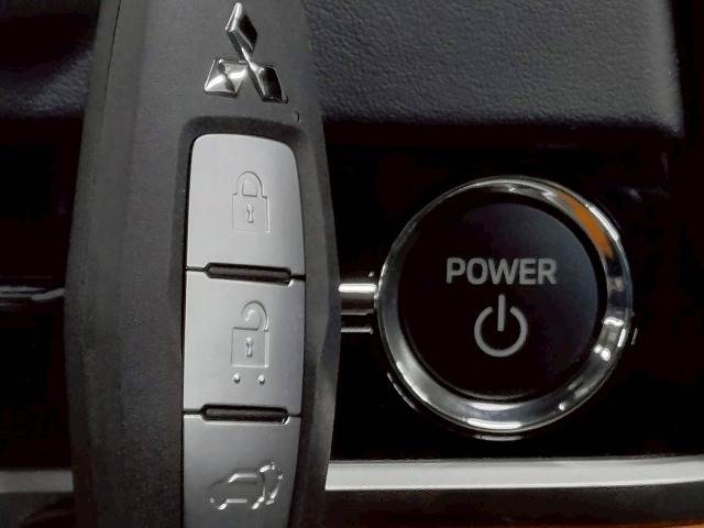 三菱&nbsp;アウトランダーPHEVの画像16