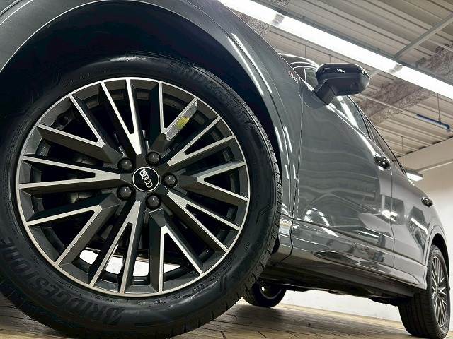 アウディ Q3の画像12