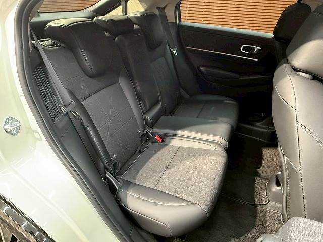 ホンダ&nbsp;ヴェゼルハイブリッドの画像9