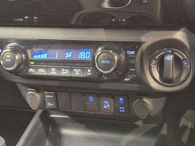 トヨタ&nbsp;ハイラックスの画像12