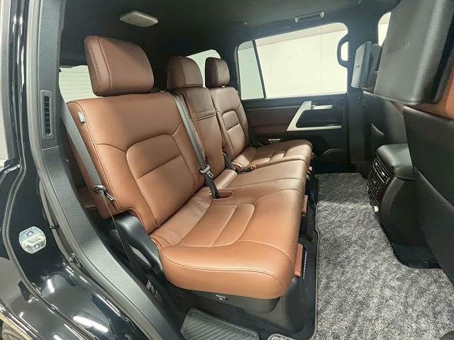 トヨタ ランドクルーザー200系の画像6