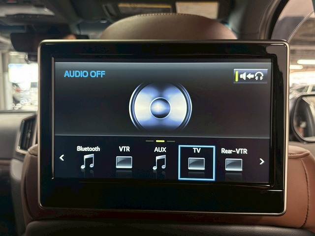 トヨタ ランドクルーザー200系の画像9