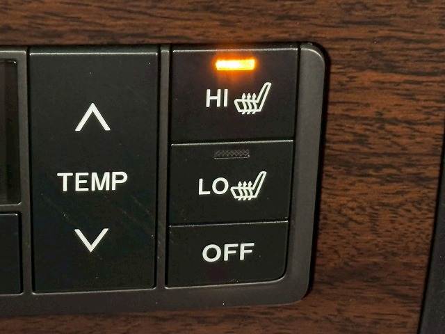 トヨタ ランドクルーザー200系の画像11