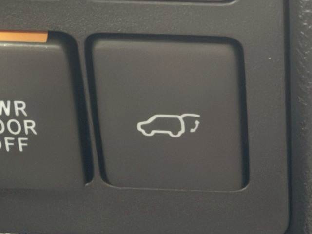 トヨタ ランドクルーザー200系の画像12