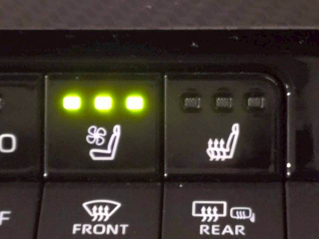 トヨタ&nbsp;プリウスの画像7