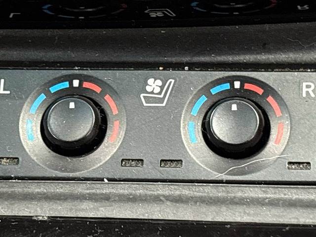トヨタ アルファードの画像8