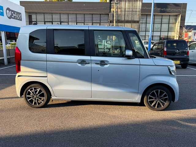 ホンダ N-BOXの画像17
