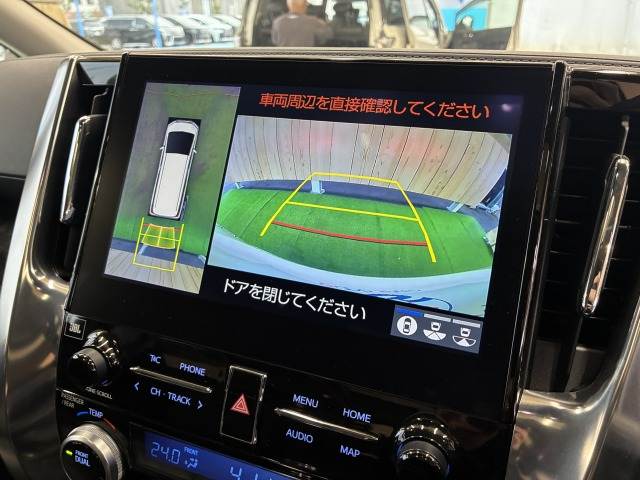 トヨタ&nbsp;アルファードの画像4