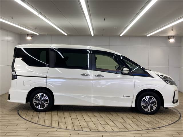 日産 セレナの画像17