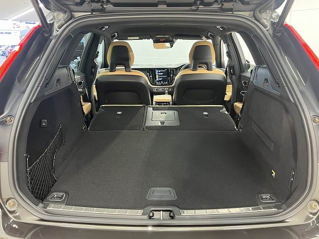 ボルボ XC60の画像14