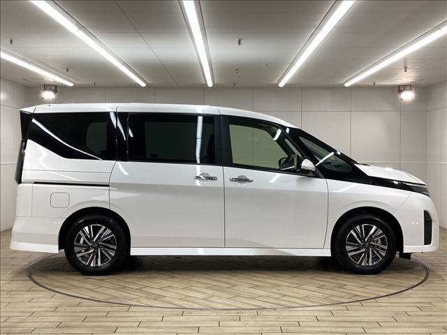 日産 セレナの画像17