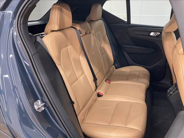 XC40B4 AWD インスクリプション 内装他