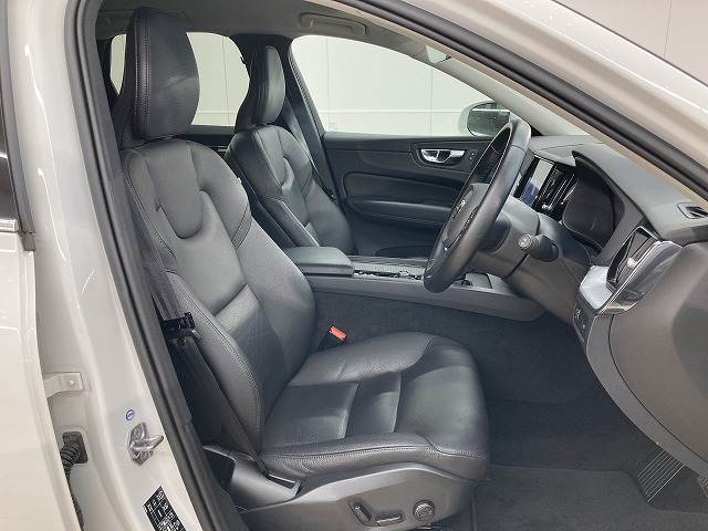 ボルボ XC60の画像12