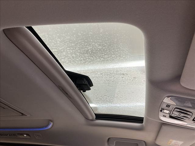 トヨタ ヴェルファイアの画像6