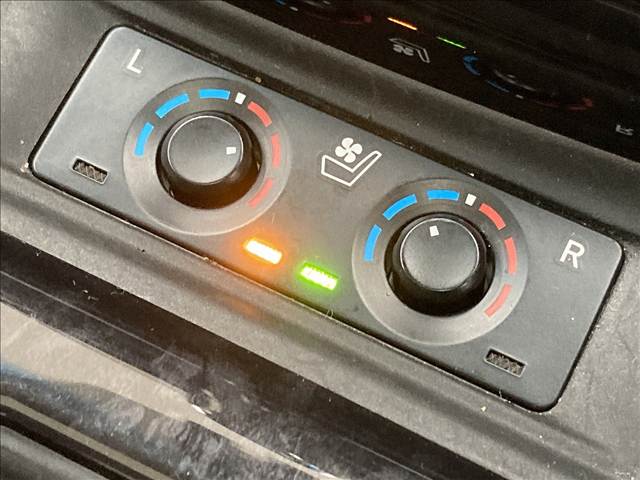 トヨタ ヴェルファイアの画像10