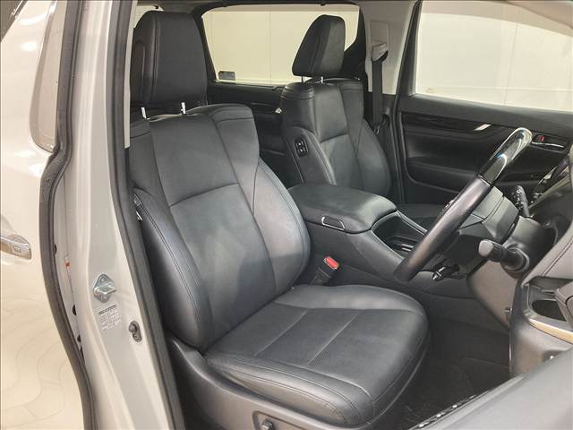 トヨタ ヴェルファイアの画像11