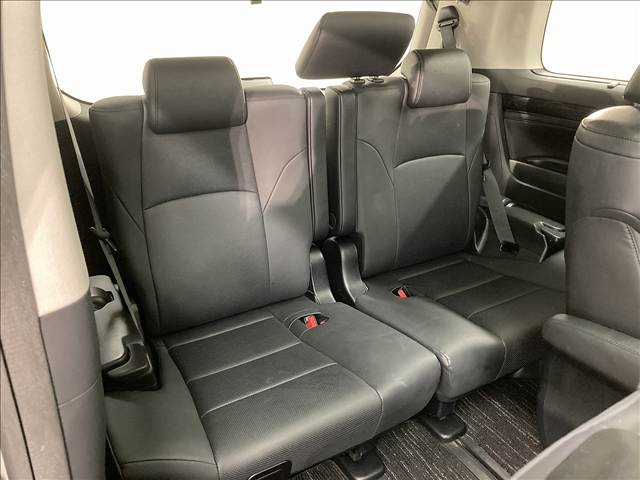 トヨタ ヴェルファイアの画像13