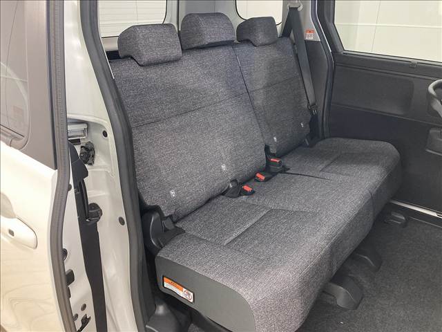 トヨタ シエンタハイブリッドの画像13