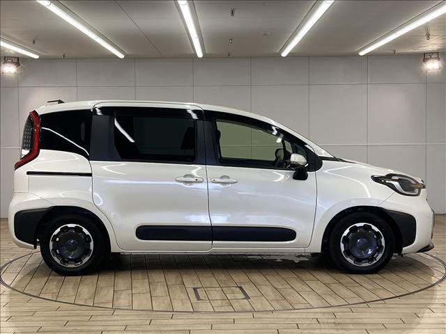 トヨタ シエンタハイブリッドの画像16