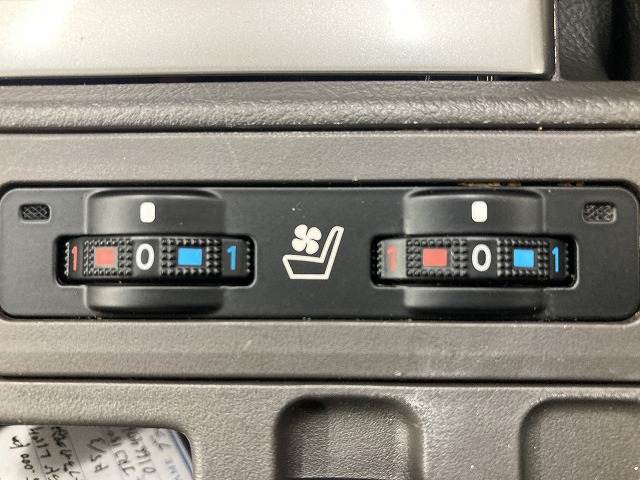 トヨタ ランドクルーザープラドの画像9