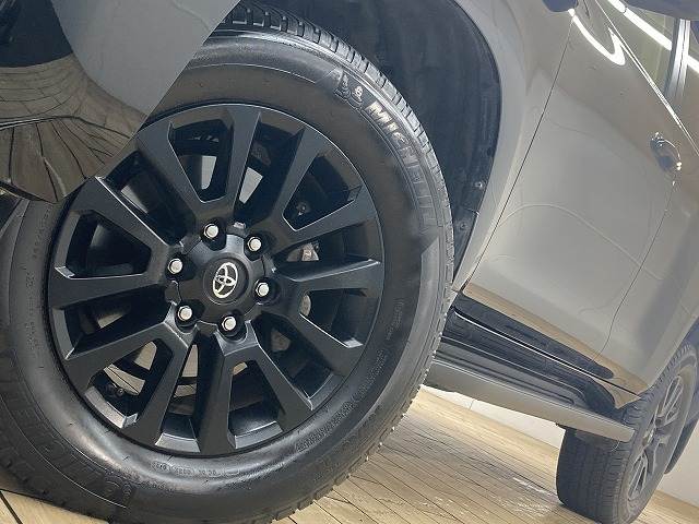 トヨタ ランドクルーザープラドの画像19