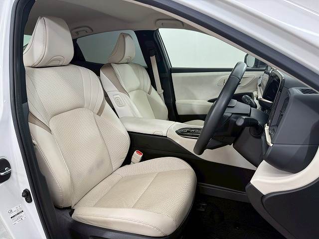 クラウンクロスオーバーCROSSOVER G “Advanced・Leather Package” 内装他